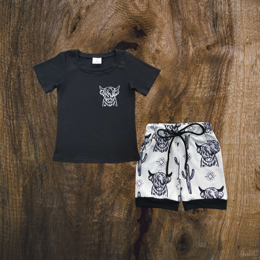 Black & White Heifer Short Set